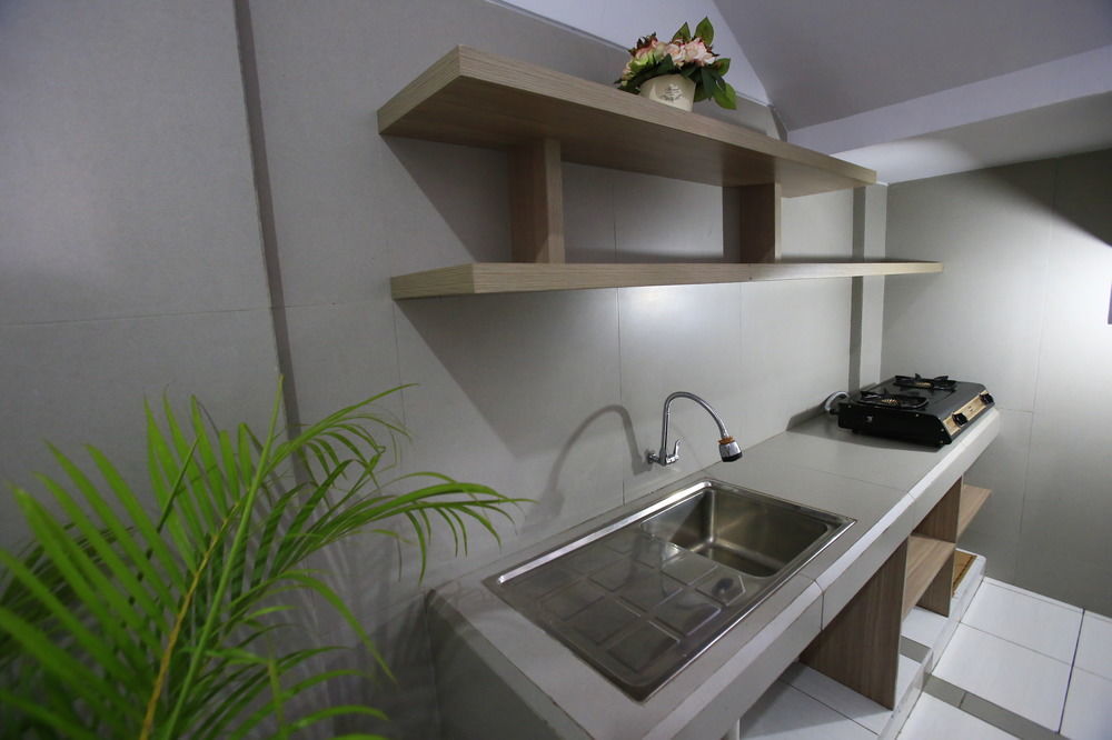 Reddoorz @ Karet Pedurenan 2 Jakarta Buitenkant foto